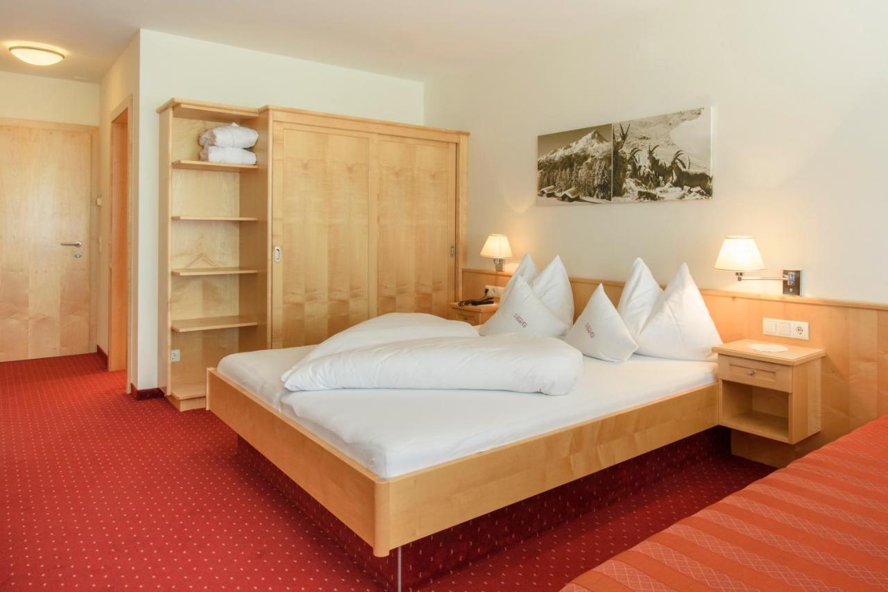 Hotel Silbertal Oda fotoğraf